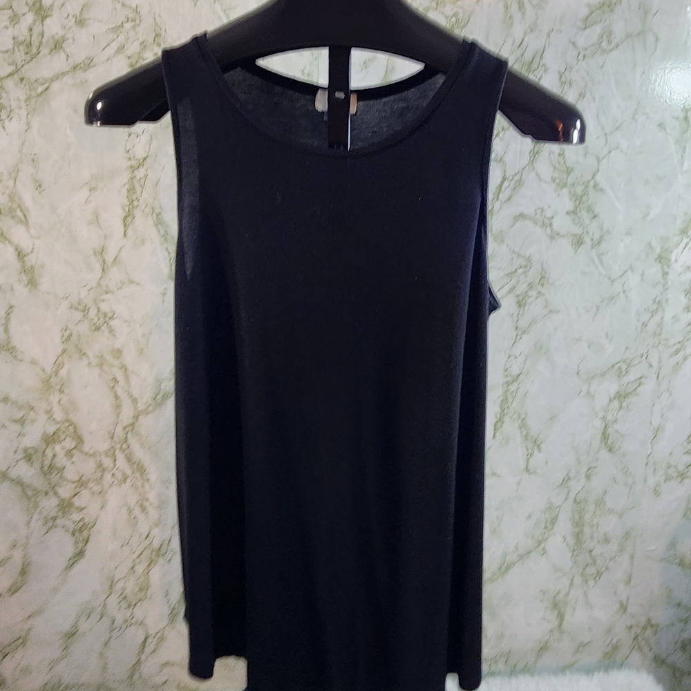 Old Navy Black Sleeveless Top